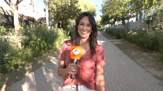 Lorena Garc&iacute;a acompa&ntilde;ando a sus hijos en la vuelta al cole 