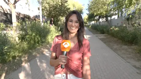 Lorena García acompañando a sus hijos en la vuelta al cole Lorena García acompañando a sus hijos en la vuelta al cole