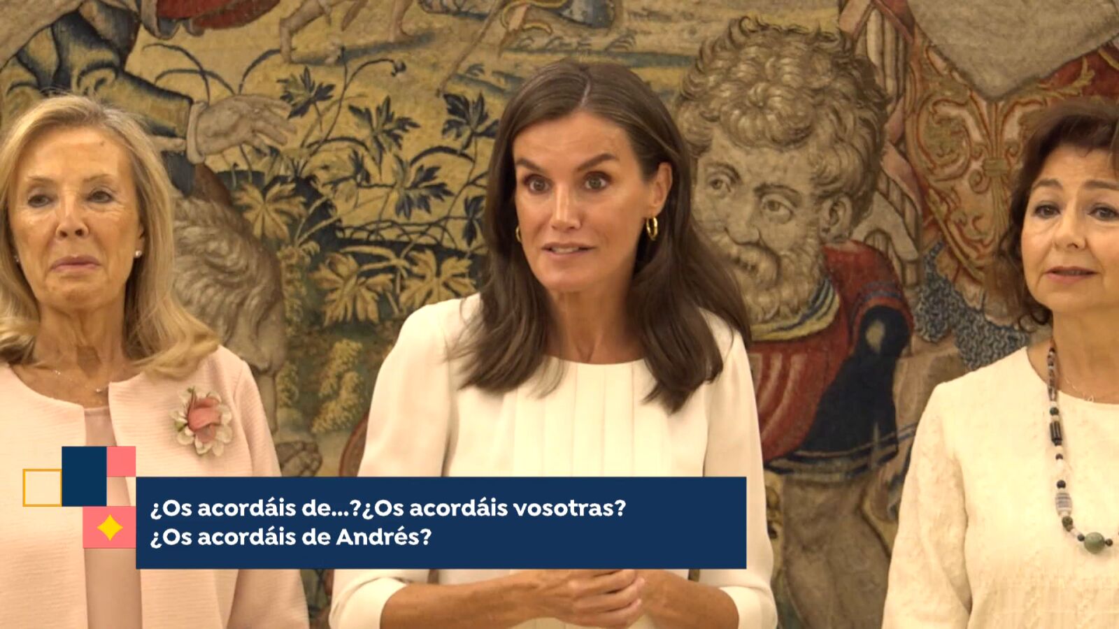 Las redes sociales y una persona retrasan a la reina Letizia: 