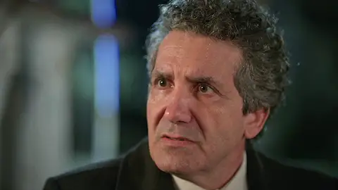 Ayten se arma de valor y se declara a Orhan: "Todavía te quiero como el primer día" Ayten se arma de valor y se declara a Orhan: "Todavía te quiero como el primer día"