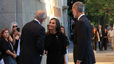 Los reyes Felipe y Letizia en el funeral de Alejandro Fernández de Araoz y Marañón Los reyes Felipe y Letizia en el funeral de Alejandro Fernández de Araoz y Marañón