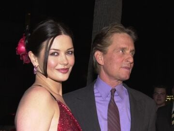 Catherine Zeta-Jones y Michael Douglas en el año 2000