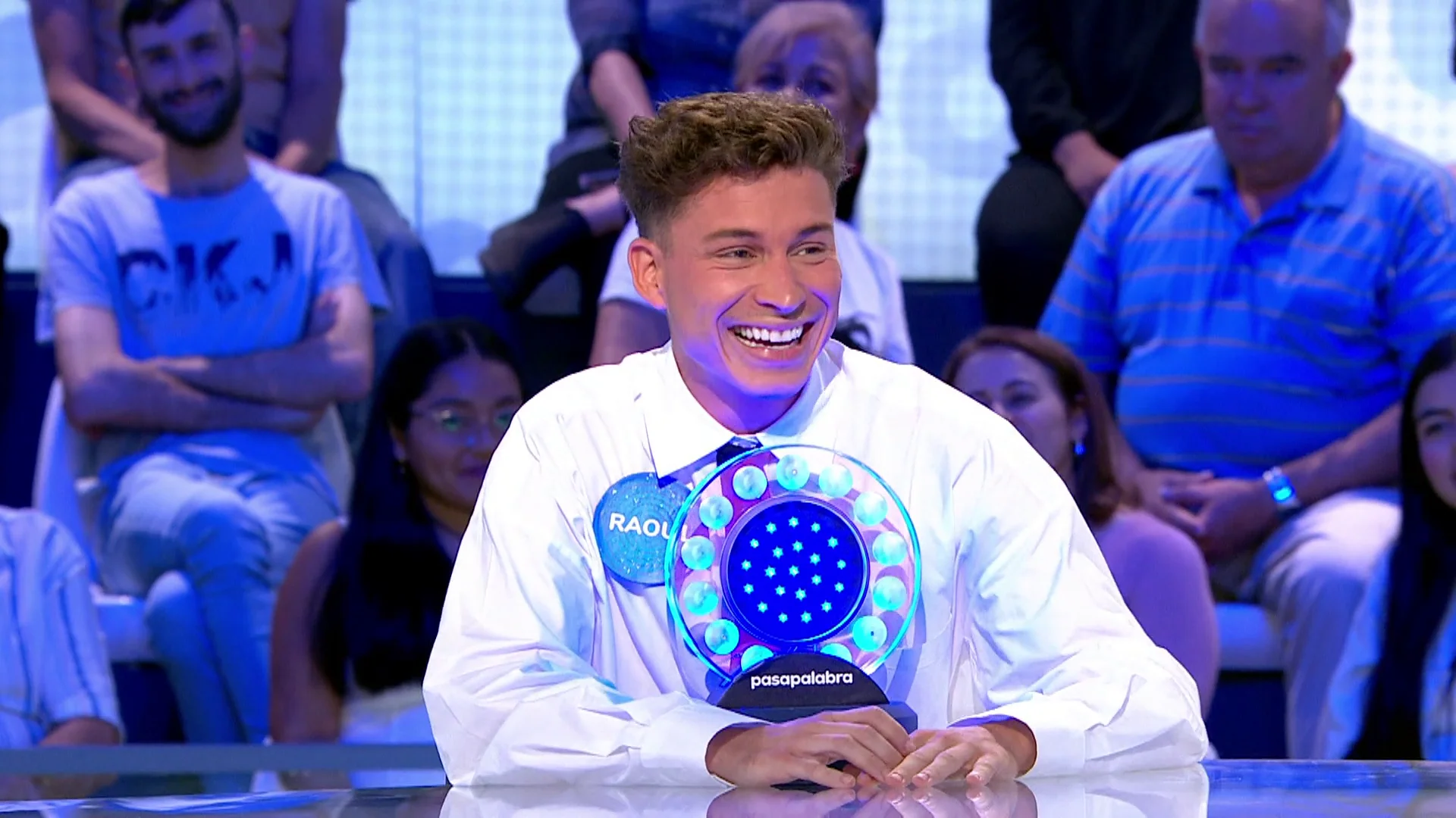 El gui&ntilde;o de Raoul V&aacute;zquez a un compa&ntilde;ero de Tu cara me suena 11: &ldquo;Canta grav&iacute;simo&rdquo;