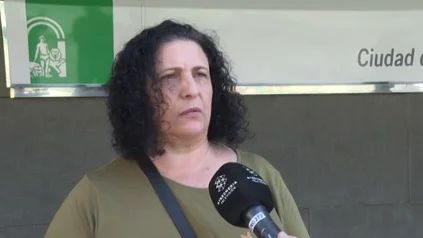 Despiden a una conductora de autobuses de Almería tras realizar una parada para asearse cuando estaba con la menstruación Despiden a una conductora de autobuses de Almería tras realizar una parada para asearse cuando estaba con la menstruación