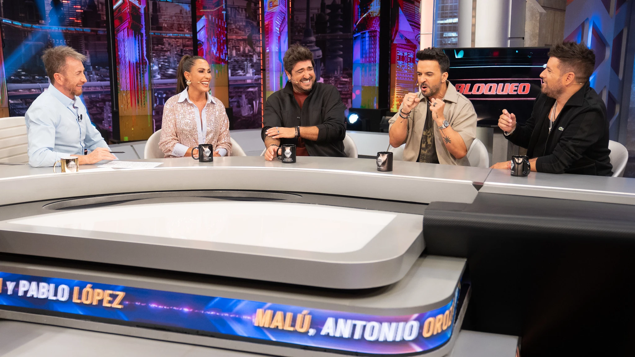 "Es una mosquita muerta...": Los coaches de La Voz desvelan sus estrategias en El Hormiguero "Es una mosquita muerta...": Los coaches de La Voz desvelan sus estrategias en El Hormiguero
