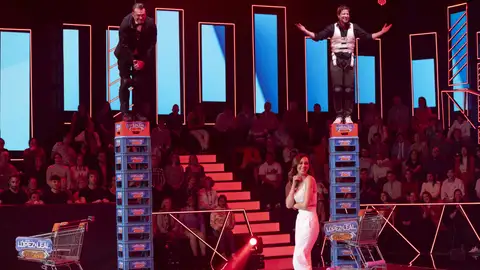 Un reto de altura: Itziar Miranda y Manu Baqueiro le cortan las alas a Roberto Leal e Iñaki López Un reto de altura: Itziar Miranda y Manu Baqueiro le cortan las alas a Roberto Leal e Iñaki López