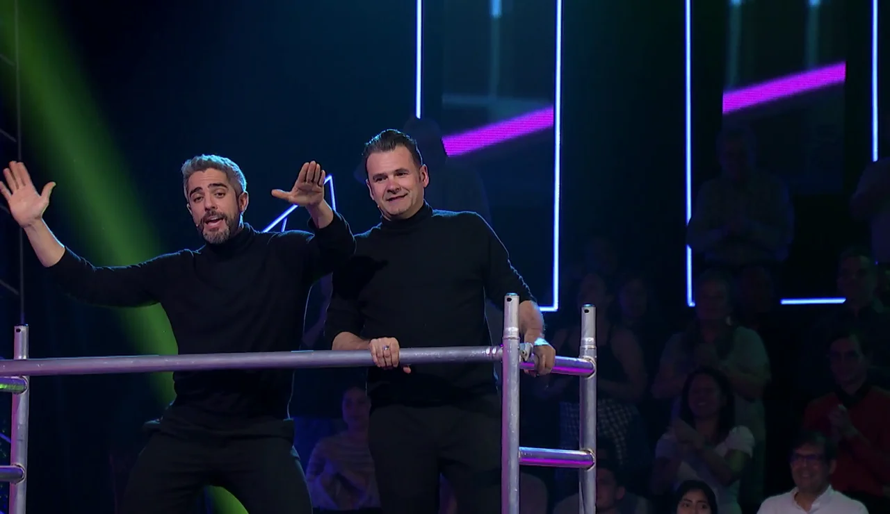 Puntería, oído y mucha marcha: así ha sido el enfrentamiento de López y Leal contra José Corbacho y Mónica Cruz