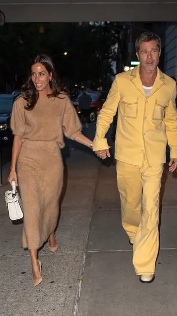 Brad Pitt y su novia Ines de Ramon Brad Pitt y su novia Ines de Ramon