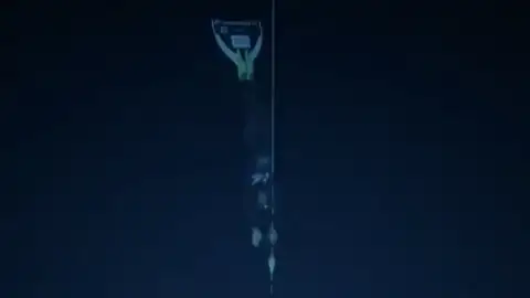 Récord del mundo de apnea en agua dulce Récord del mundo de apnea en agua dulce: una inmersión de 102 metros