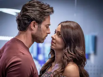 Llega a Nova el reboot de la existosa serie Los ricos también lloran con Sebastián Rulli y Claudia Martín como protagonistas Llega a Nova el reboot de la existosa serie Los ricos también lloran con Sebastián Rulli y Claudia Martín como protagonistas