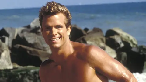 David Chokachi, Cody Madison en los Vigilantes de la playa David Chokachi, Cody Madison en los Vigilantes de la playa