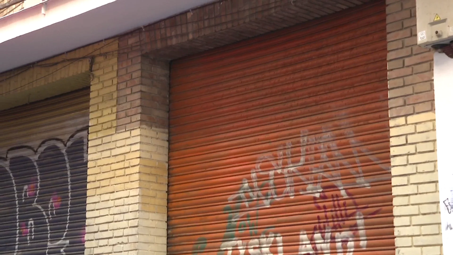 La fachada de la vivienda La fachada de la vivienda
