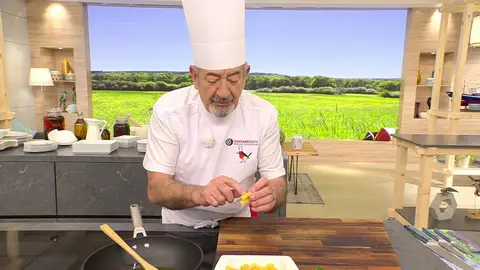 El por qué de las estrías de los macarrones: Karlos Arguiñano desvela el secreto de la pasta italiana El por qué de las estrías de los macarrones: Karlos Arguiñano desvela el secreto de la pasta italiana