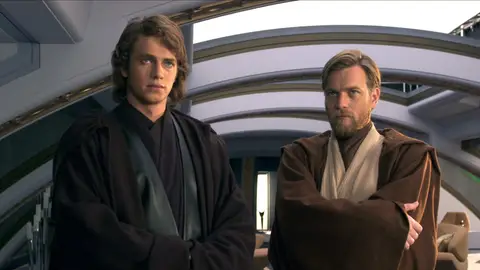 Ewan McGregor (Obi-Wan Kenobi) y Hayden Christensen (Anakin Skywalker) en Star Wars Ewan McGregor (Obi-Wan Kenobi) y Hayden Christensen (Anakin Skywalker) en Star Wars