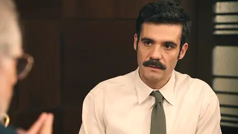 “La he amado en secreto demasiado tiempo”: Damián intenta tranquilizar a un desesperado Joaquín “La he amado en secreto demasiado tiempo”: Damián intenta tranquilizar a un desesperado Joaquín