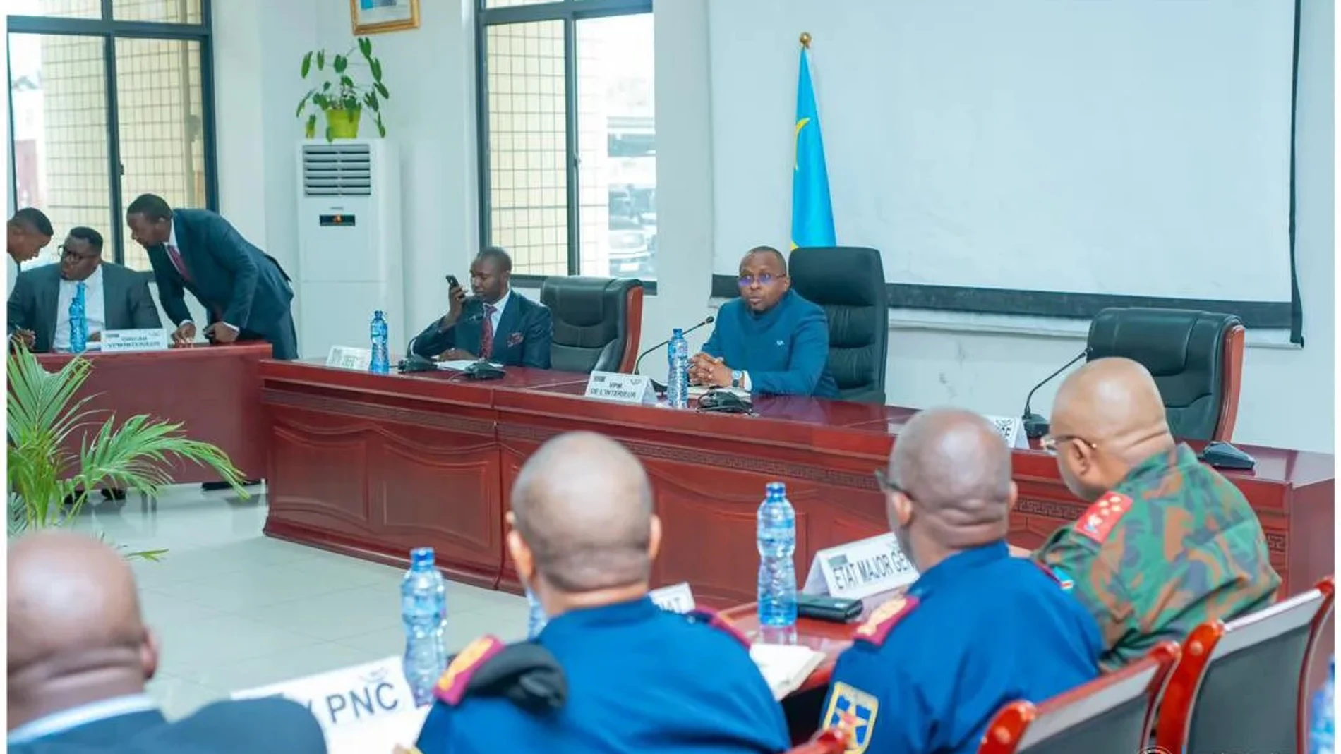 Imagen del Ministerio del Interior de RDC Imagen del Ministerio del Interior de RDC