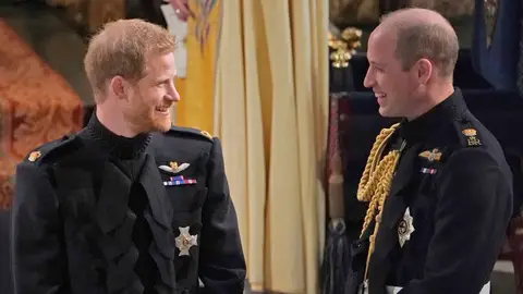 Los príncipes Harry y Guillermo Los príncipes Harry y Guillermo