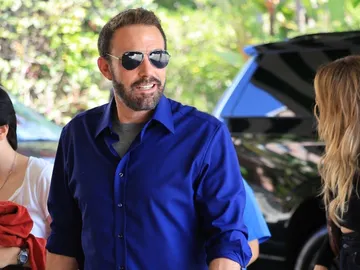 Ben Affleck y Jennifer Lopez junto a Finn Affleck Ben Affleck y Jennifer Lopez junto a Finn Affleck