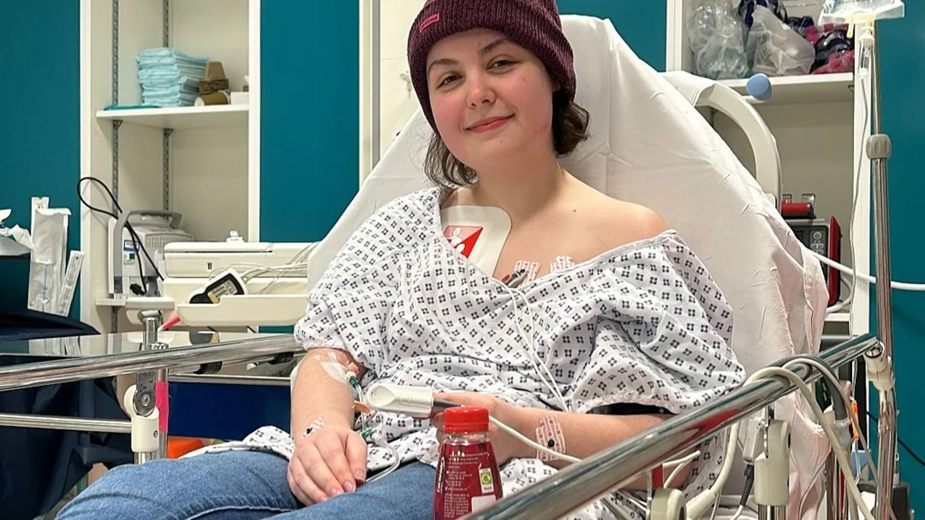 Imali Chislet tras ser intervenida quirúrgicamente. Imali Chislet tras ser intervenida quirúrgicamente.