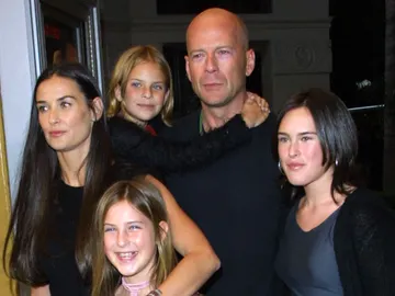 Demi Moore y Bruce Willis con sus hijas Demi Moore y Bruce Willis con sus hijas