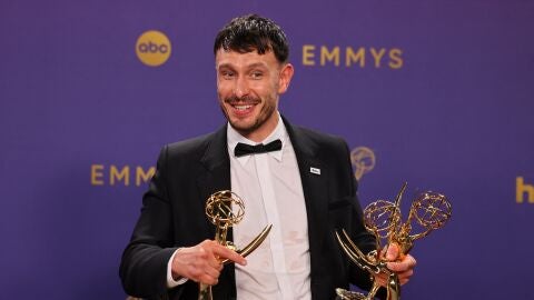 Richard Gadd en los Emmy 2024 tras ganar por Mi reno de peluche