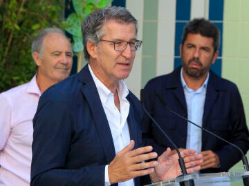 Alberto Núñez Feijóo, durante una visita en una escuela infantil de la ciudad de Alicante