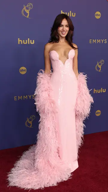 Eiza González en los Emmy 2024 Eiza González en los Emmy 2024