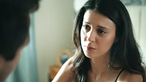 Ferit pone fin a las dudas de Pelin: “Si quisiera romper, te lo diría” Ferit pone fin a las dudas de Pelin: “Si quisiera romper, te lo diría”