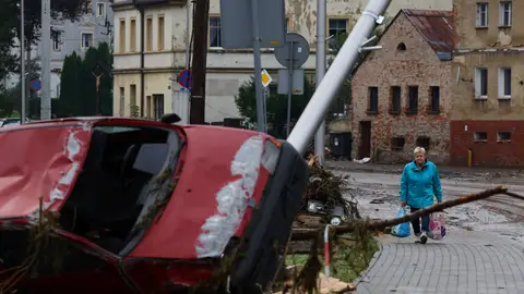 La borrasca Boris causa al menos 18 muertes en Europa Daños causados por Boris en Ladek Zdroj, Polonia