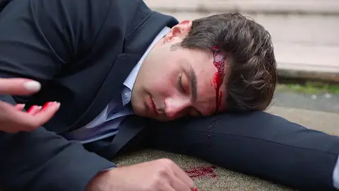 Un nuevo enfrentamiento entre los primos Eren impide la boda de Ömer y Süsen  Un nuevo enfrentamiento entre los primos Eren impide la boda de Ömer y Süsen