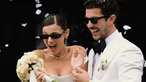 ¡Pinar Deniz, Ceylin en Secretos de familia, se casa con su prometido en Roma! ¡Pinar Deniz, Ceylin en Secretos de familia, se casa con su prometido en Roma!