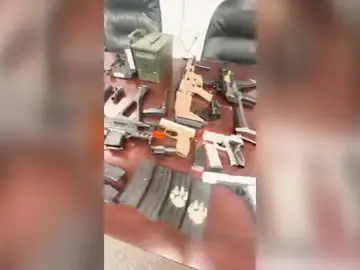 Armas del niño detenido Armas del niño detenido
