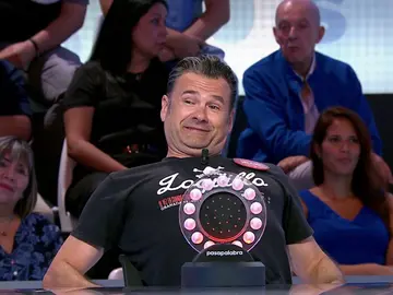 ¡Vaya pista! Iñaki López ‘aclara’ una gran duda a Manu y a Nacho en su duelo musical ¡Vaya pista! Iñaki López ‘aclara’ una gran duda a Manu y a Nacho en su duelo musical