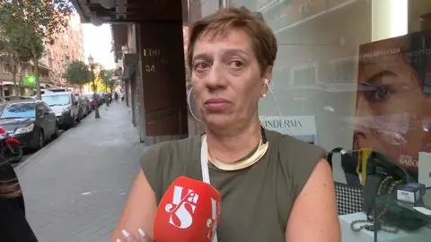 El drama de Lourdes, a punto de perder su piso por avalar a su amigo: "Me ha arruinado la vida" El drama de Lourdes, a punto de perder su piso por avalar a su amigo: "Me ha arruinado la vida"
