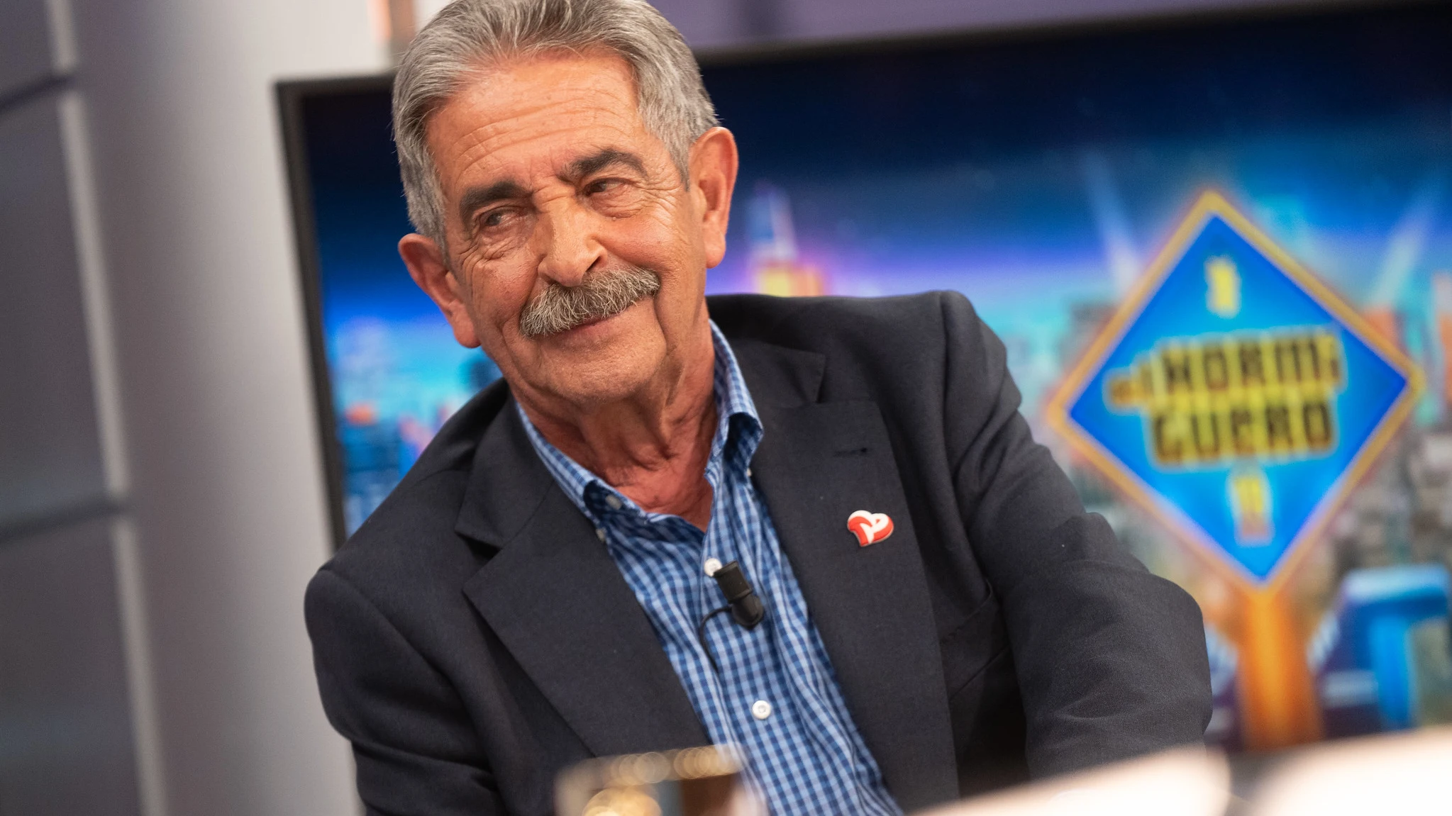 Miguel Ángel Revilla, sobre la ley de regeneración de Sánchez: "Los gobiernos tienden a controlar a los medios" Miguel Ángel Revilla, sobre la ley de regeneración de Sánchez: "Los gobiernos tienden a controlar a los medios"