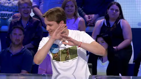 Roberto Leal pone a Manu ante su peor dilema en Pasapalabra: “No se va a enfadar nadie” Roberto Leal pone a Manu ante su peor dilema en Pasapalabra: “No se va a enfadar nadie”