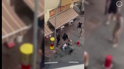 El v&iacute;deo de la pelea a botellazos en un bar de Tenerife 