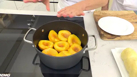 Tápalos, cuécelos durante 5 minutos a fuego suave Tápalos, cuécelos durante 5 minutos a fuego suave