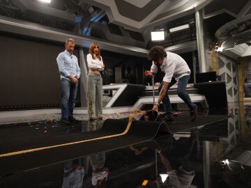 &iquest;C&oacute;mo limpiar la alfombra en segundos? Marron da la clave en El Hormiguero