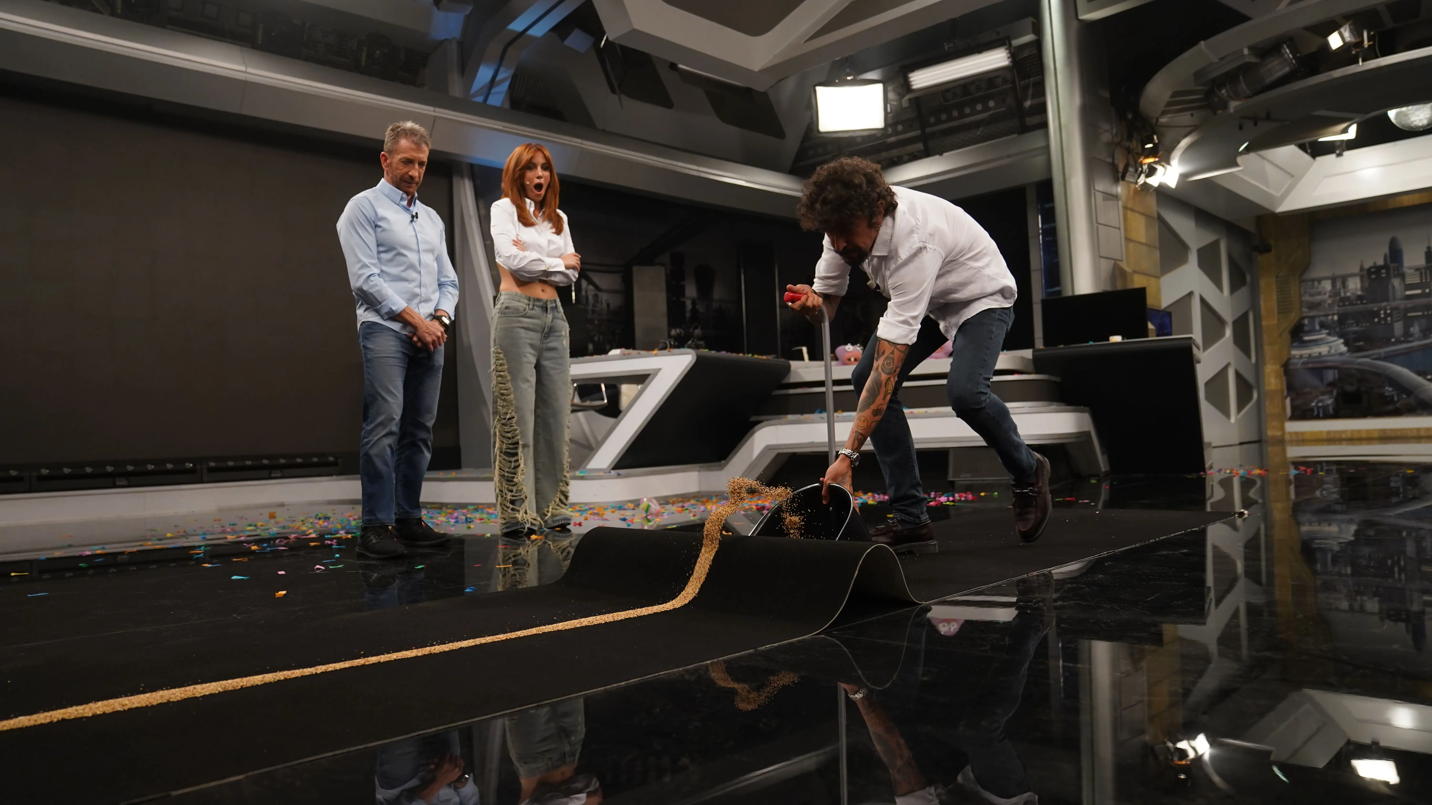 ¿Cómo limpiar la alfombra en segundos? Marron da la clave en El Hormiguero ¿Cómo limpiar la alfombra en segundos? Marron da la clave en El Hormiguero