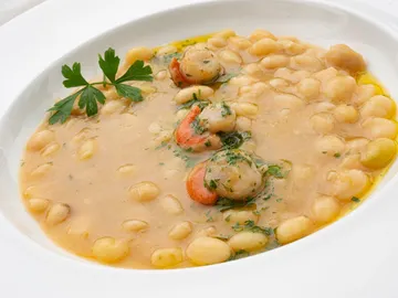 Receta rápida y de temporada, de Arguiñano: "Pochas con vieiras, en 5 minutos están listas" Receta rápida y de temporada, de Arguiñano: "Pochas con vieiras, en 5 minutos están listas"