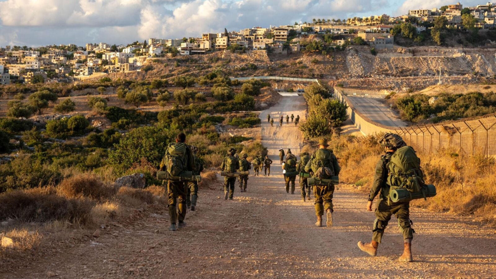 Israel mueve sus tropas a la frontera con Líbano en una 