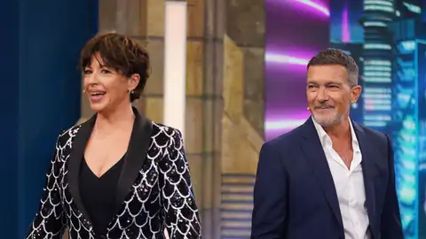 Disfruta de la entrevista completa a Antonio Banderas y Marta Ribero en El Hormiguero Disfruta de la entrevista completa a Antonio Banderas y Marta Ribero en El Hormiguero