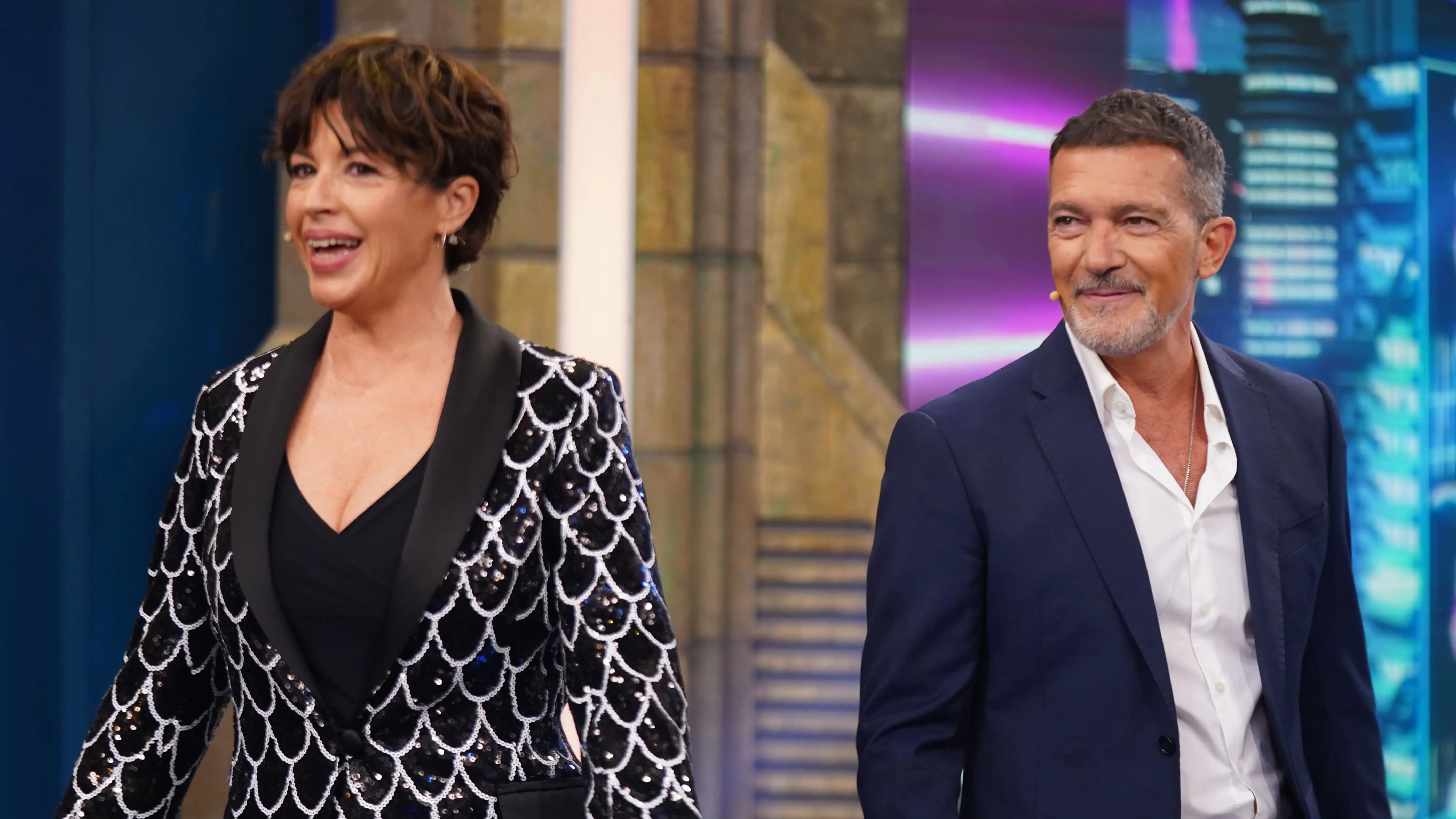 Disfruta de la entrevista completa a Antonio Banderas y Marta Ribero en El Hormiguero Disfruta de la entrevista completa a Antonio Banderas y Marta Ribero en El Hormiguero