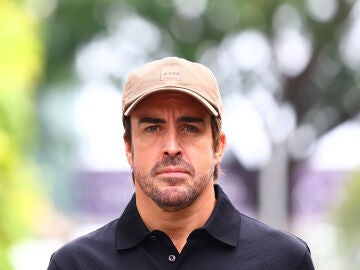 Fernando Alonso llega al circuito de Marina Bay, Singapur