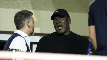 Michael Jordan presenciando el Mónaco-Barça Michael Jordan presenciando el Mónaco-Barça