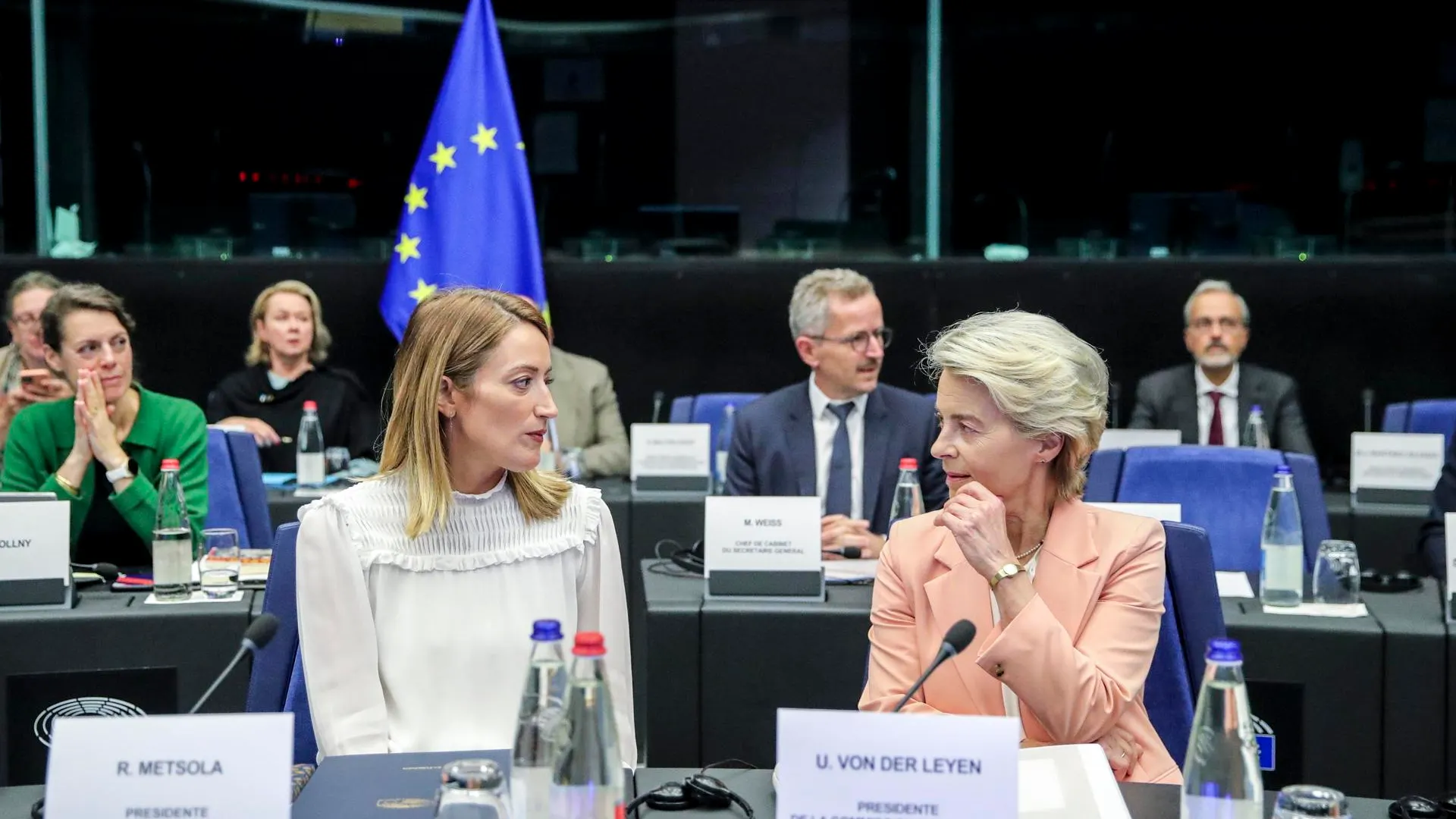 La presidenta del Parlamento Europeo, Roberta Metsola (i), y la presidenta de la Comisión Europea, Ursula von der Leyen (d) La presidenta del Parlamento Europeo, Roberta Metsola (i), y la presidenta de la Comisión Europea, Ursula von der Leyen (d)