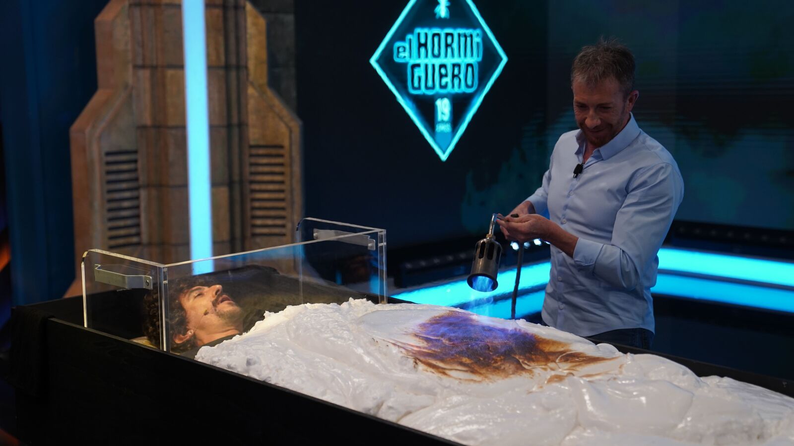 &iquest;Merengue ign&iacute;fugo? Marron se juega el tipo en El Hormiguero
