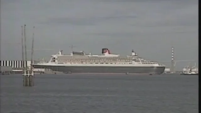 El Queen Mary 2 sale al mar por primera vez Efemérides de hoy 25 de septiembre de 2024: El Queen Mary 2 sale al mar por primera vez