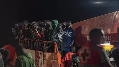 El TSJC suspende el protocolo de atención a menores migrantes de Canarias El TSJC suspende el protocolo de atención a menores migrantes de Canarias